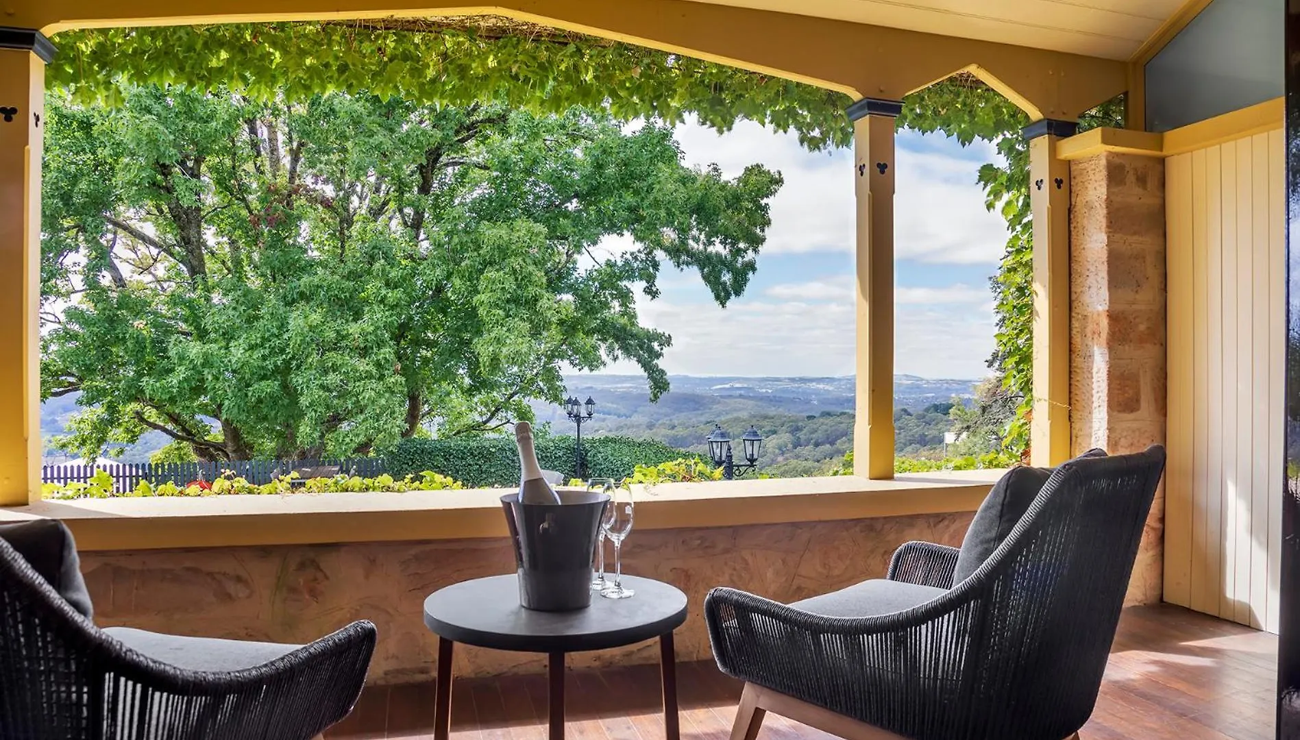 מלון Mount Lofty House & Estate Adelaide Hills