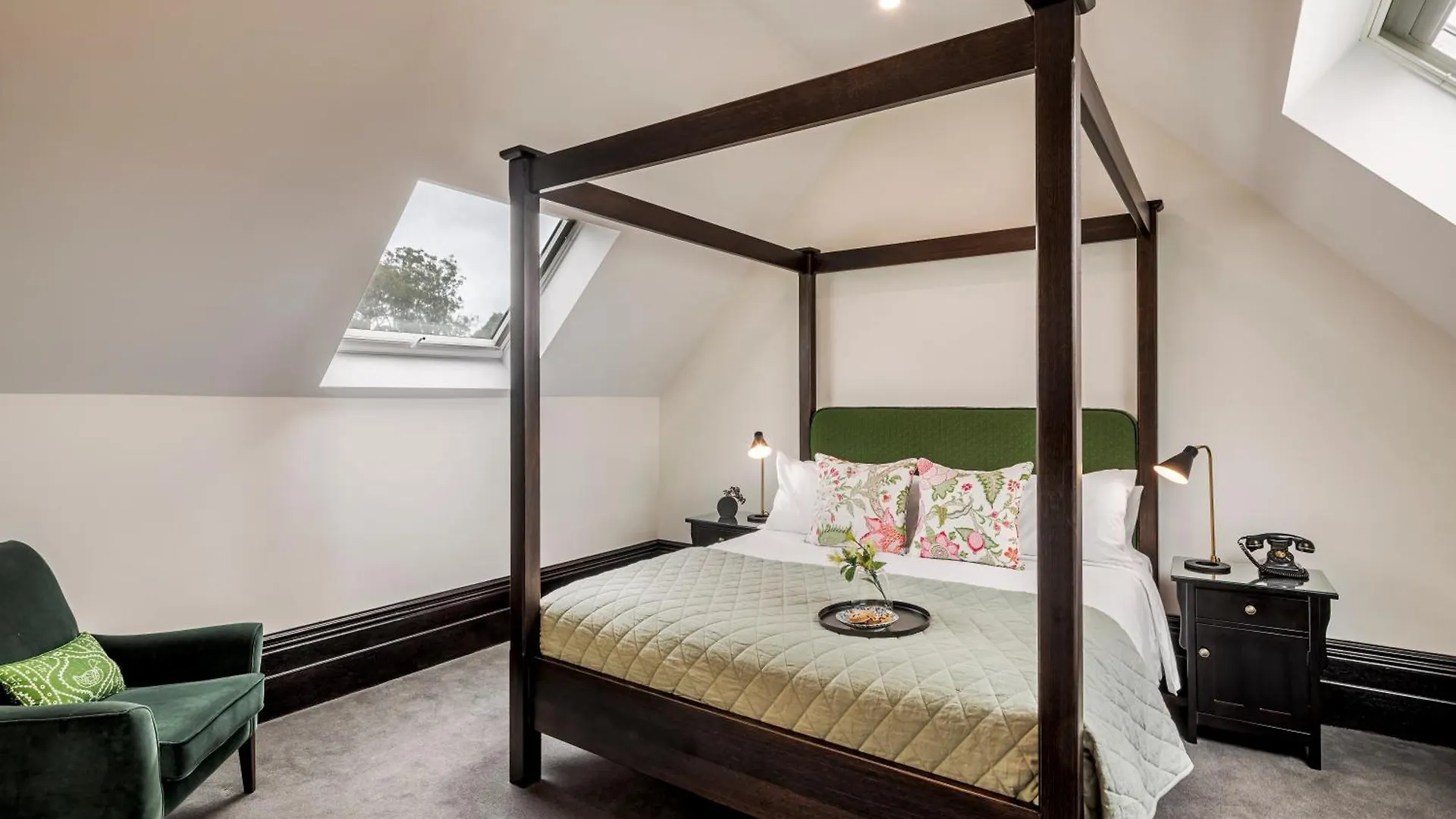 מלון Mount Lofty House & Estate Adelaide Hills 5*,